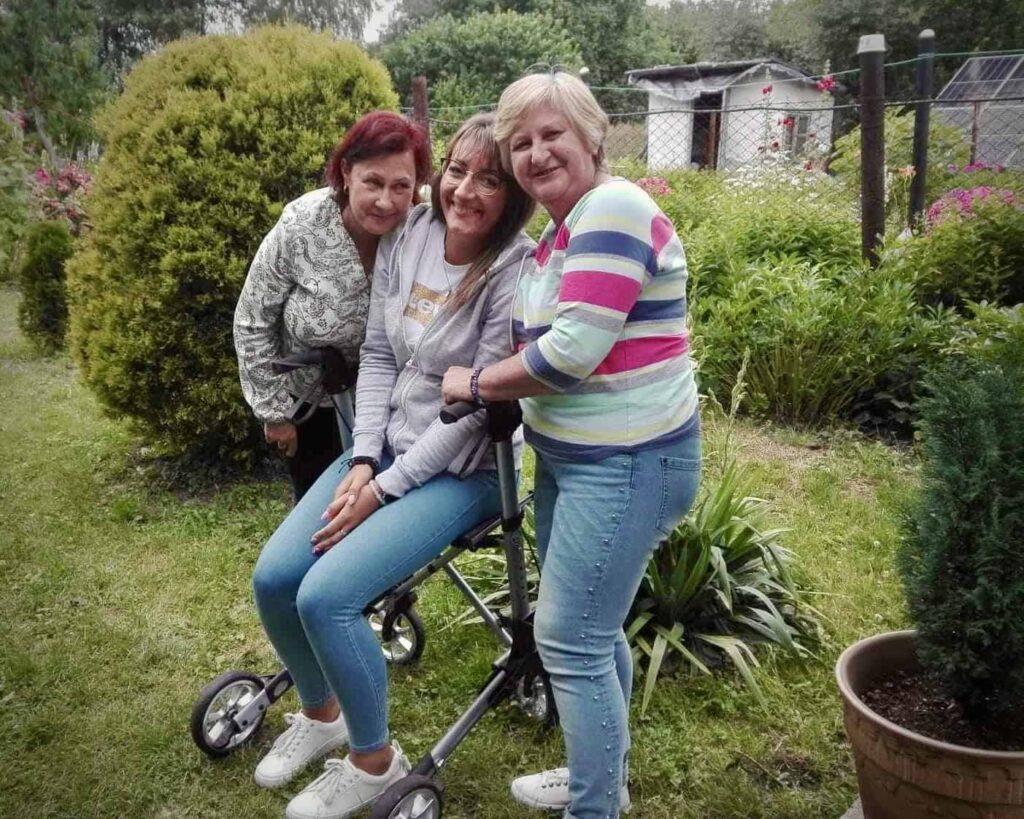 655770E2-1229-4C29-8A93-48E826D900DD_1_201_a